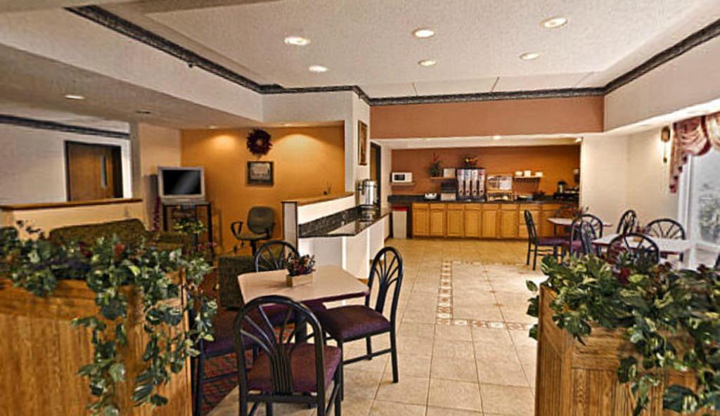 Americas Best Value Inn Waukegan Kültér fotó